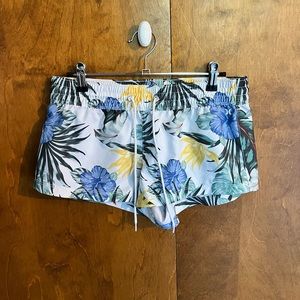 jungle print shorts